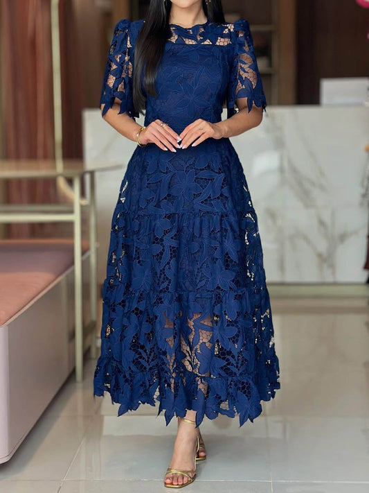 Abito Magico in Pizzo Elegante✨