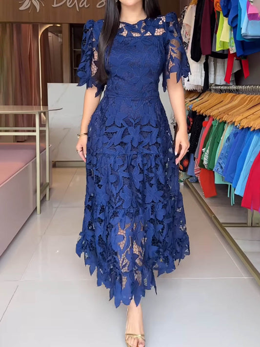 Abito Magico in Pizzo Elegante✨